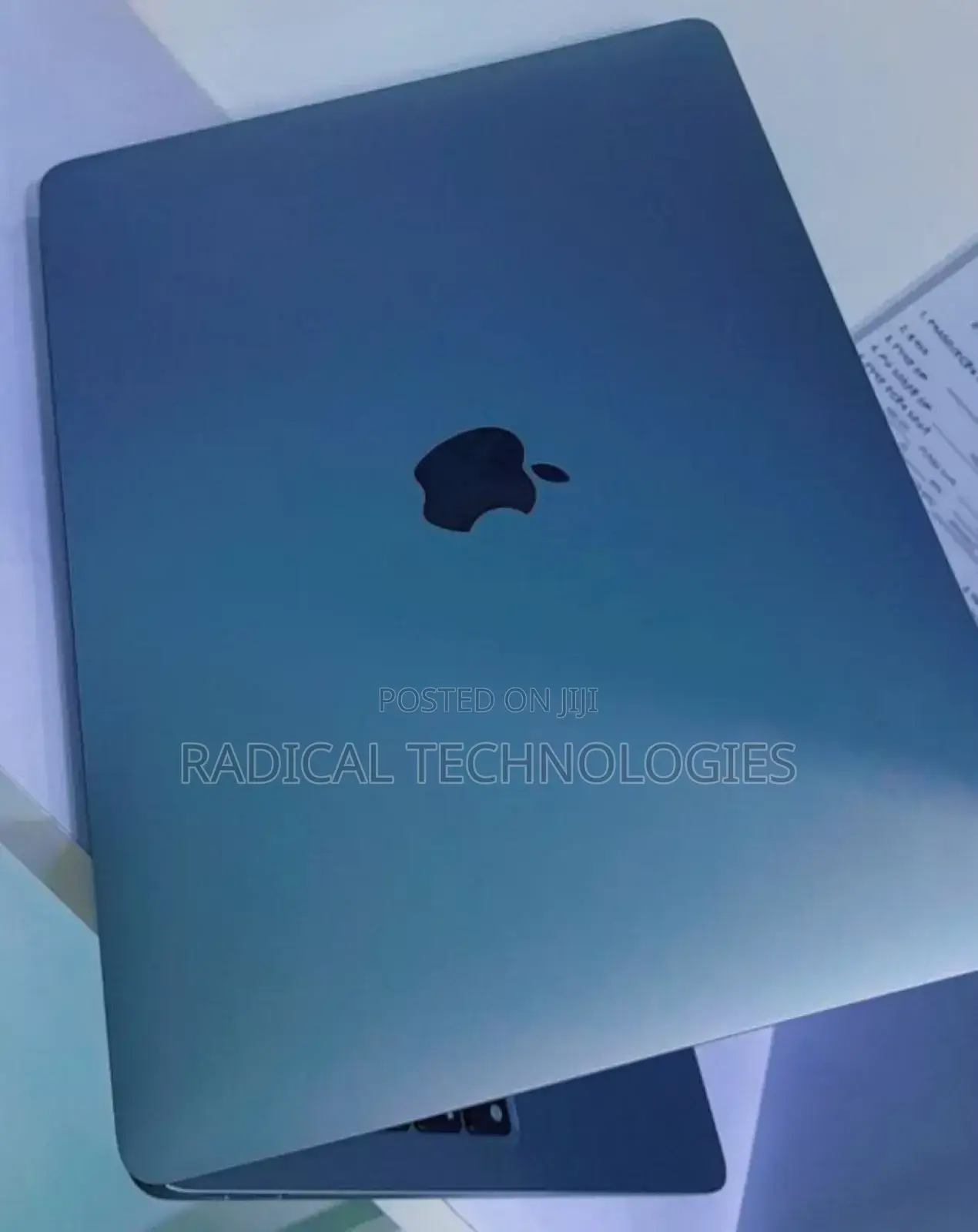New Laptop Apple MacBook Air 2020 M1 8GB Intel Core Ultra 7 SSD 256GB