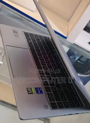 New Laptop HP 16GB Intel Core I7 SSD 512GB