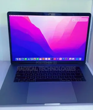 Photo - New Laptop Apple MacBook Pro 2017 16GB Intel Core I7 SSD 512GB