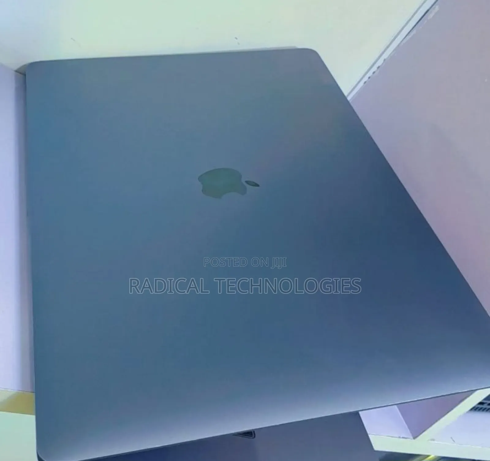 New Laptop Apple MacBook Pro 2017 16GB Intel Core I7 SSD 512GB