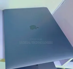 New Laptop Apple MacBook Pro 2017 16GB Intel Core I7 SSD 512GB