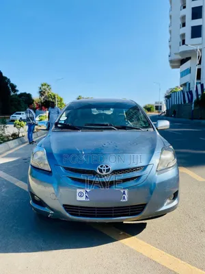 Photo - Toyota Yaris 1.3 VVT-i Automatic 2008 Blue