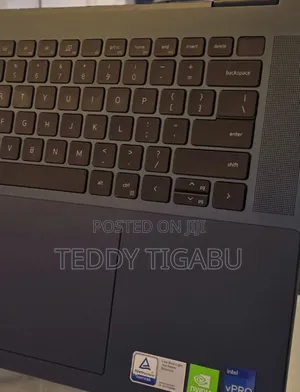 New Laptop Dell Inspiron 15 16GB Intel Core I7 SSD 1T