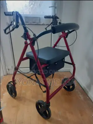 Photo - Walkerؤwalker,Seat and Wheels,With Seat,Dual Braking System