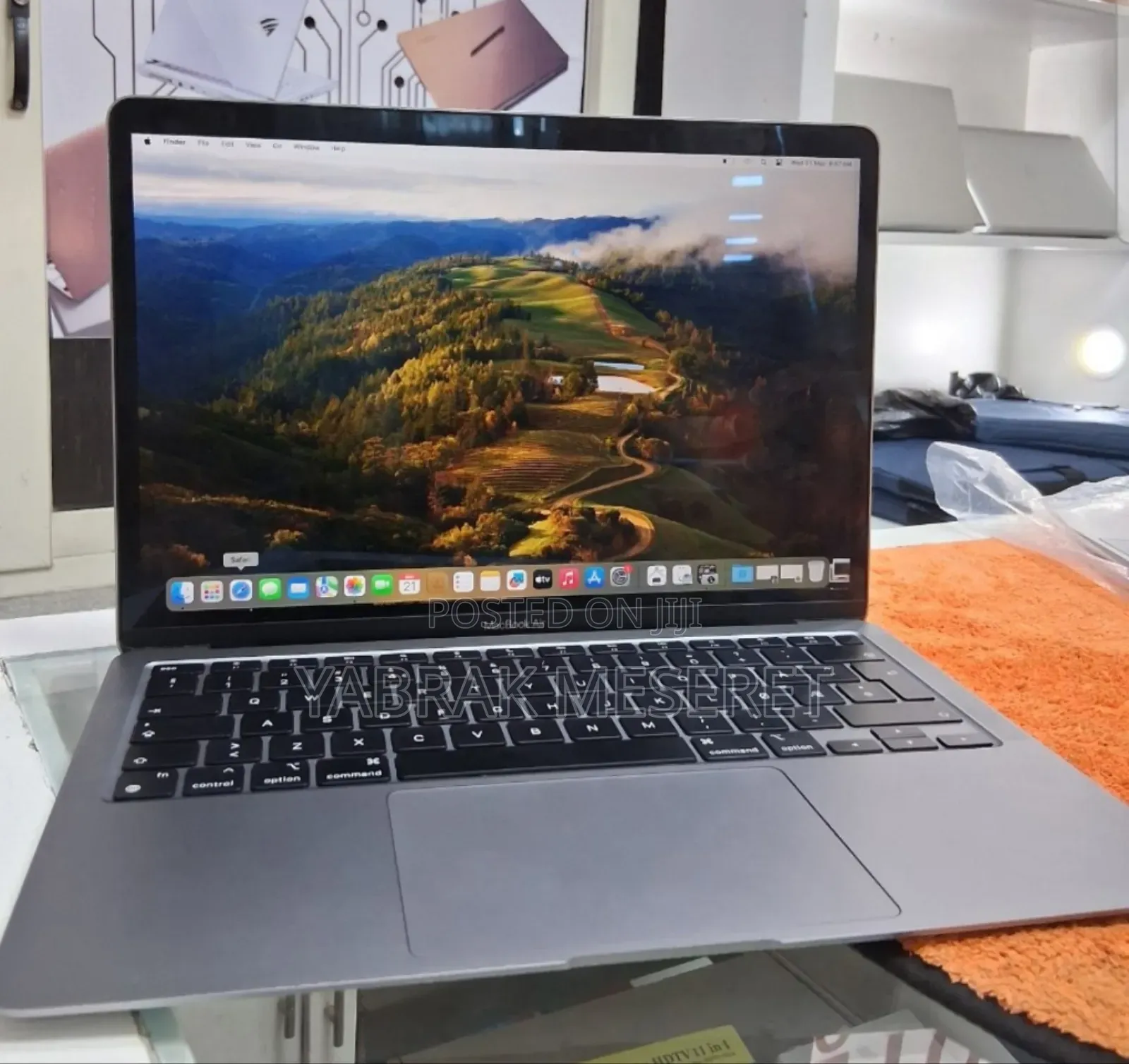 New Laptop Apple MacBook Air 2020 8GB Intel Core I5 SSD 256GB