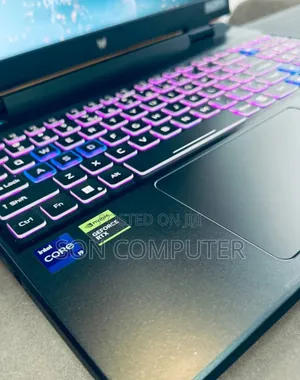 New Laptop Acer Predator Helios 18 PH18-71 16GB Intel Core I9 SSD 1T