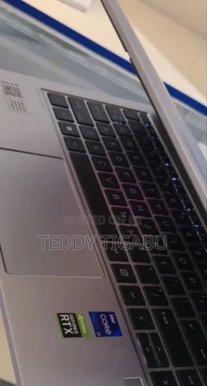 Photo - New Laptop HP Probook 11 EE G1 16GB Intel Core I7 SSD 512GB