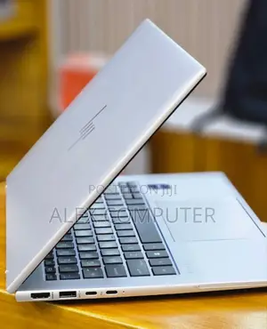 New Laptop HP EliteBook 840 10 16GB Intel Core I7 SSD 512GB