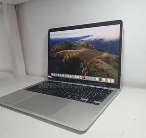 New Laptop Apple MacBook Pro 2020 M1 8GB Apple M1 SSD 256GB