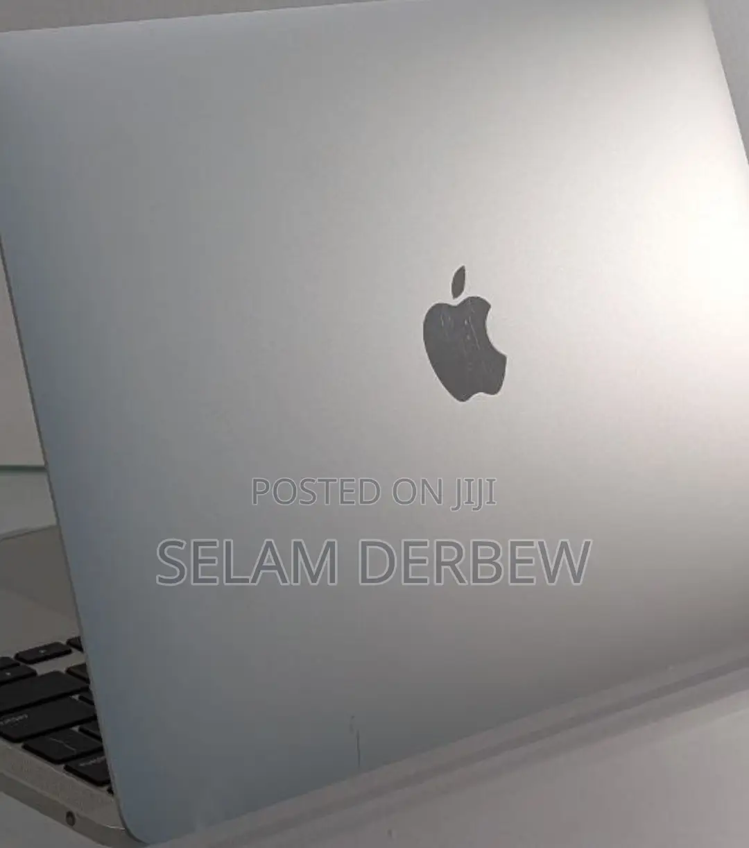 New Laptop Apple MacBook Pro 2020 8GB Intel Core I5 SSD 256GB