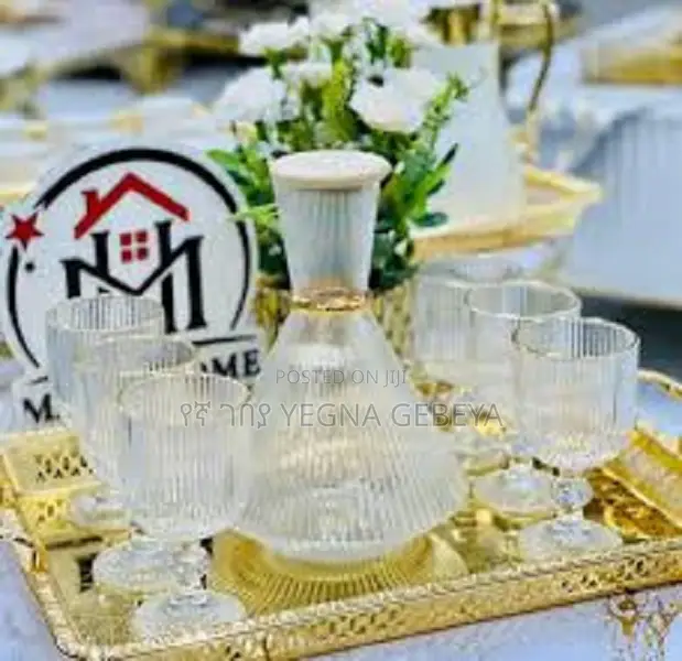 Elegant Ribbed Glassware Set – 7-Piece