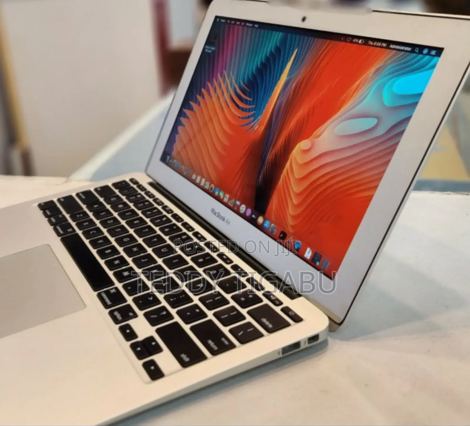 New Laptop Apple MacBook Air 4GB Intel Core I5 SSD 128GB