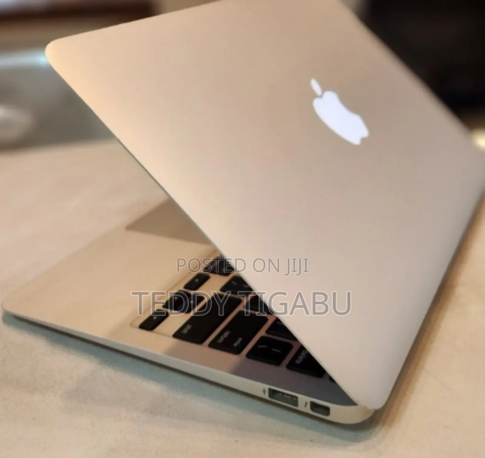 New Laptop Apple MacBook Air 4GB Intel Core I5 SSD 128GB