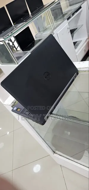 New Laptop Dell Precision 15 3541 16GB Intel Core I7 SSD 512GB