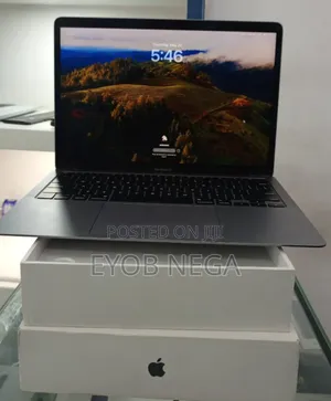 New Laptop Apple MacBook Air 2020 M1 8GB Apple M1 SSD 256GB