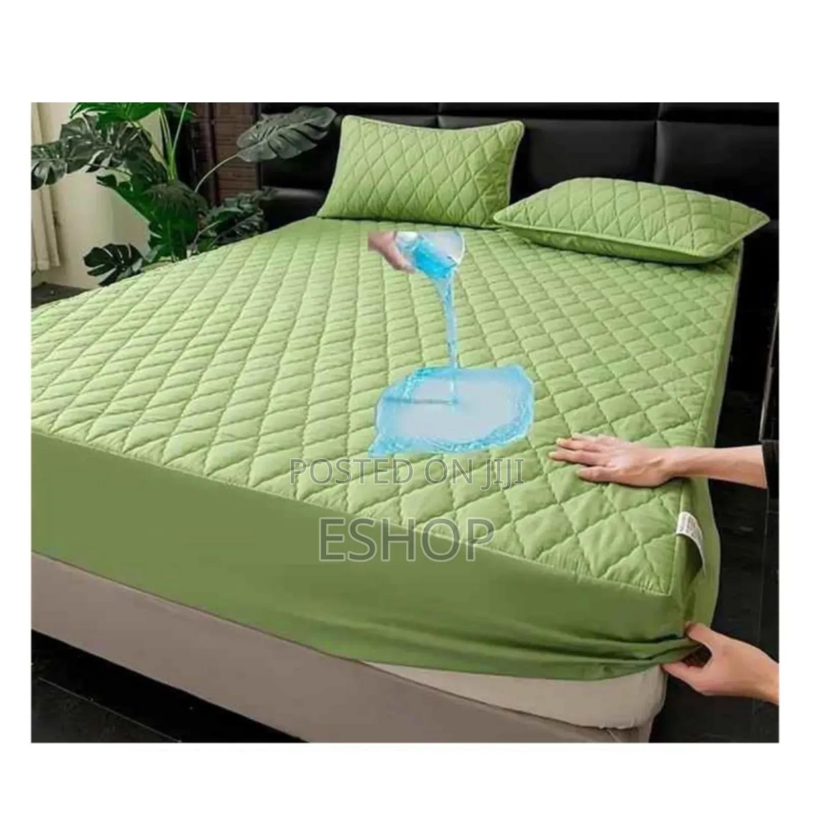 **Stain-Resistant Hygienic Mattress Protector**