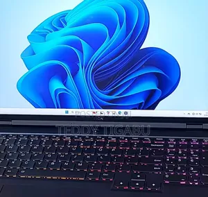 New Laptop Lenovo Legion 5 16GB AMD Ryzen 7 SSD 512GB