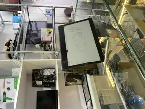 New Laptop Lenovo Yoga C930 4GB Intel Core M3 SSD 128GB