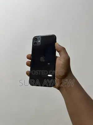 Photo - Apple iPhone 11 64 GB Black