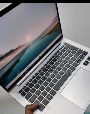 New Laptop HP EliteBook 840 G9 16GB Intel Core I7 SSD 512GB