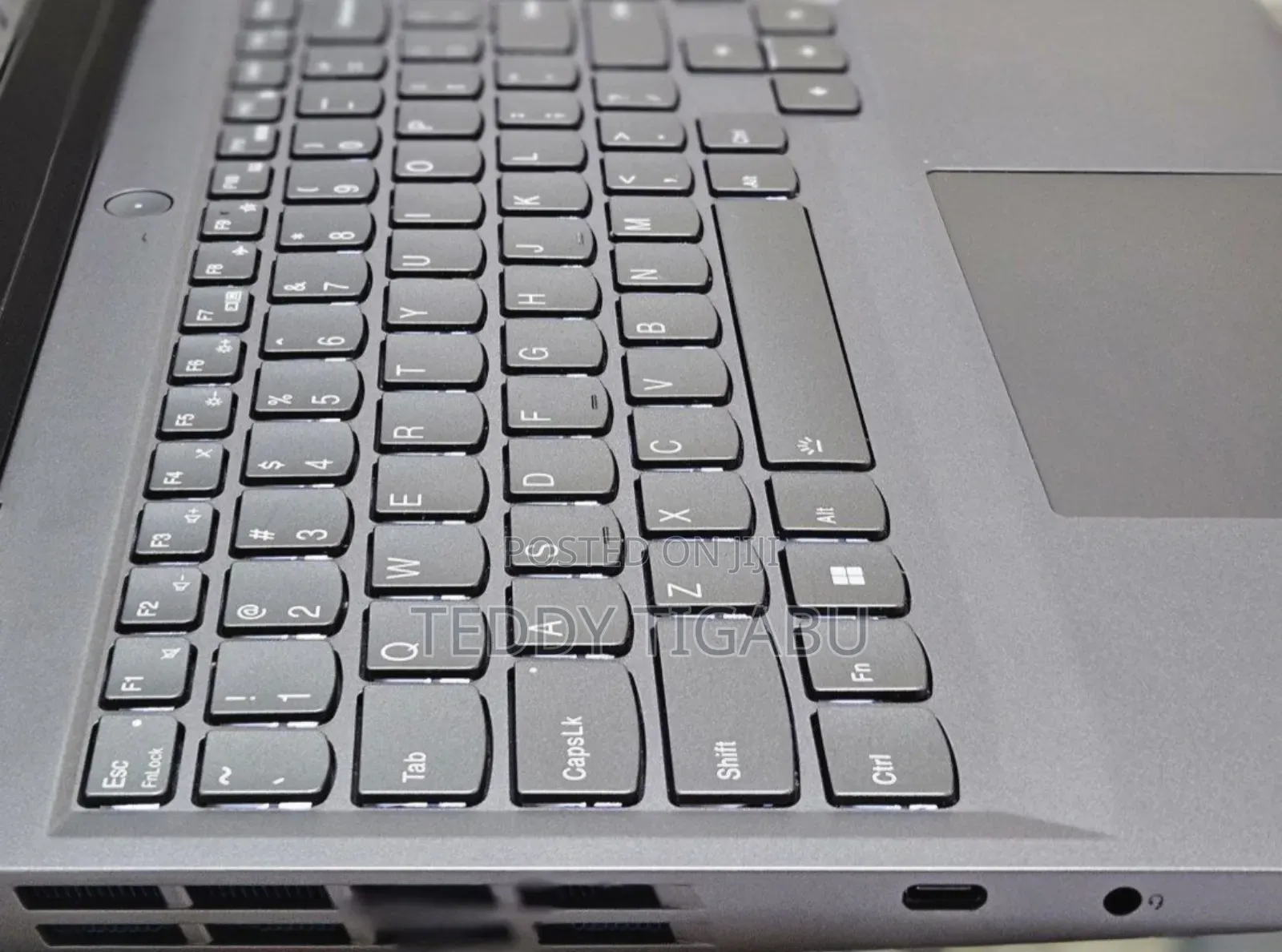 New Laptop Lenovo LOQ 15ARP9 16GB AMD Ryzen 7 SSD 512GB