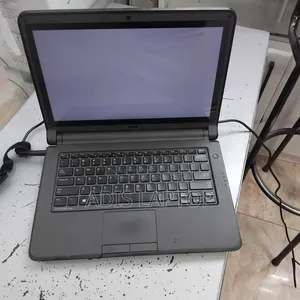 Laptop Dell Latitude 3330 4GB Intel Core I3 HDD 500GB