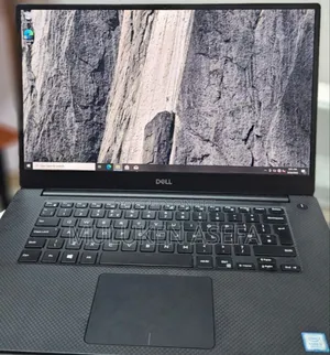 New Laptop Dell Precision 5540 32GB Intel Core I7 SSD 512GB