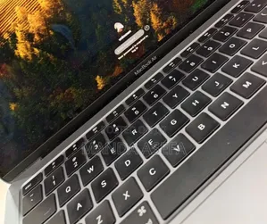 New Laptop Apple MacBook Air 8GB Apple M1 SSD 256GB