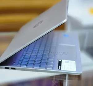 New Laptop HP Stream Notebook 8GB Intel Core I3 SSD 256GB