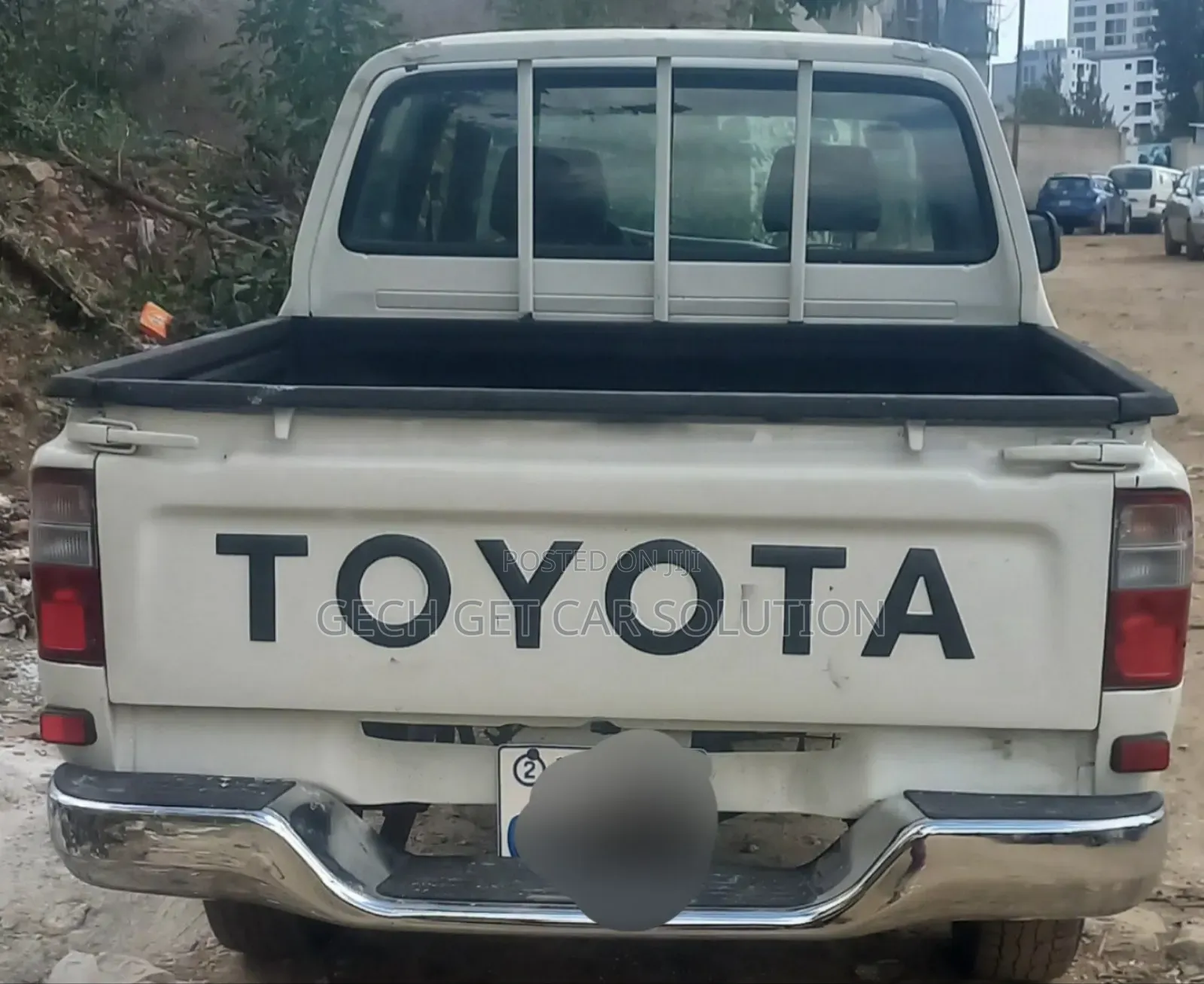Toyota Hilux 2004 White