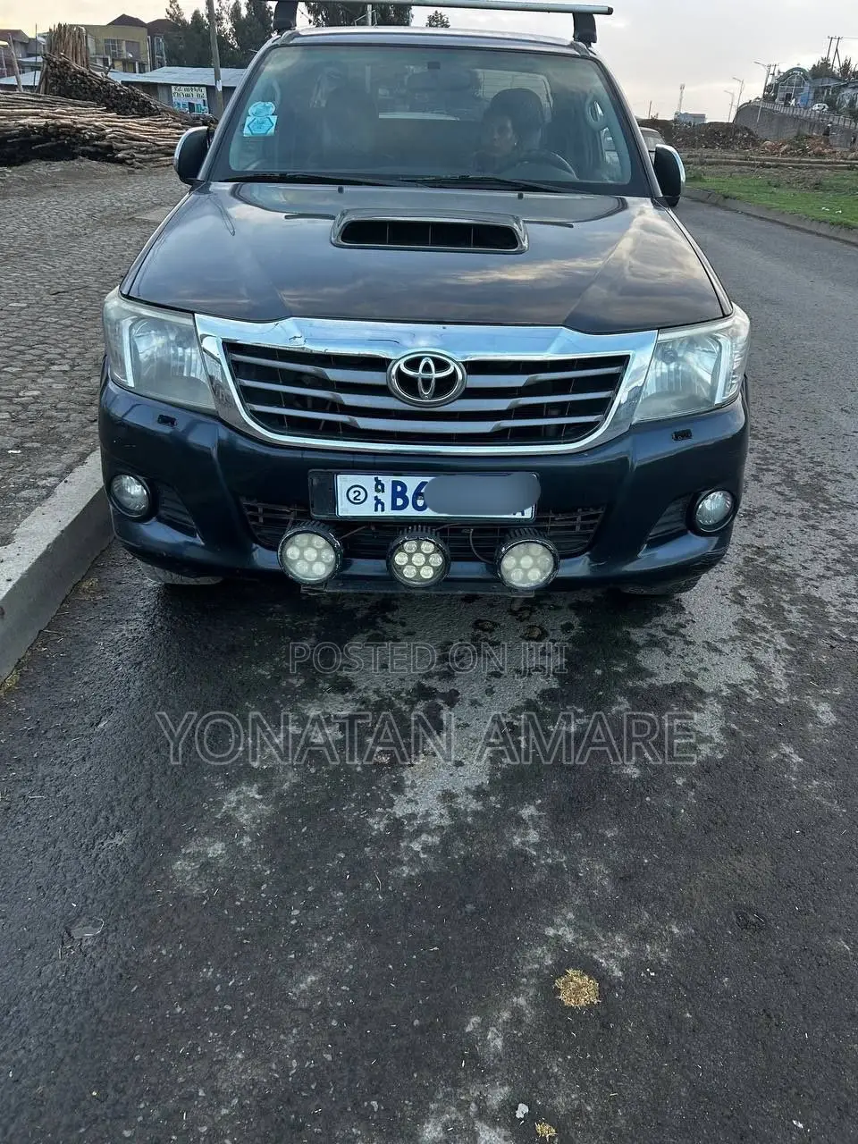 Toyota Hilux 2012 Black