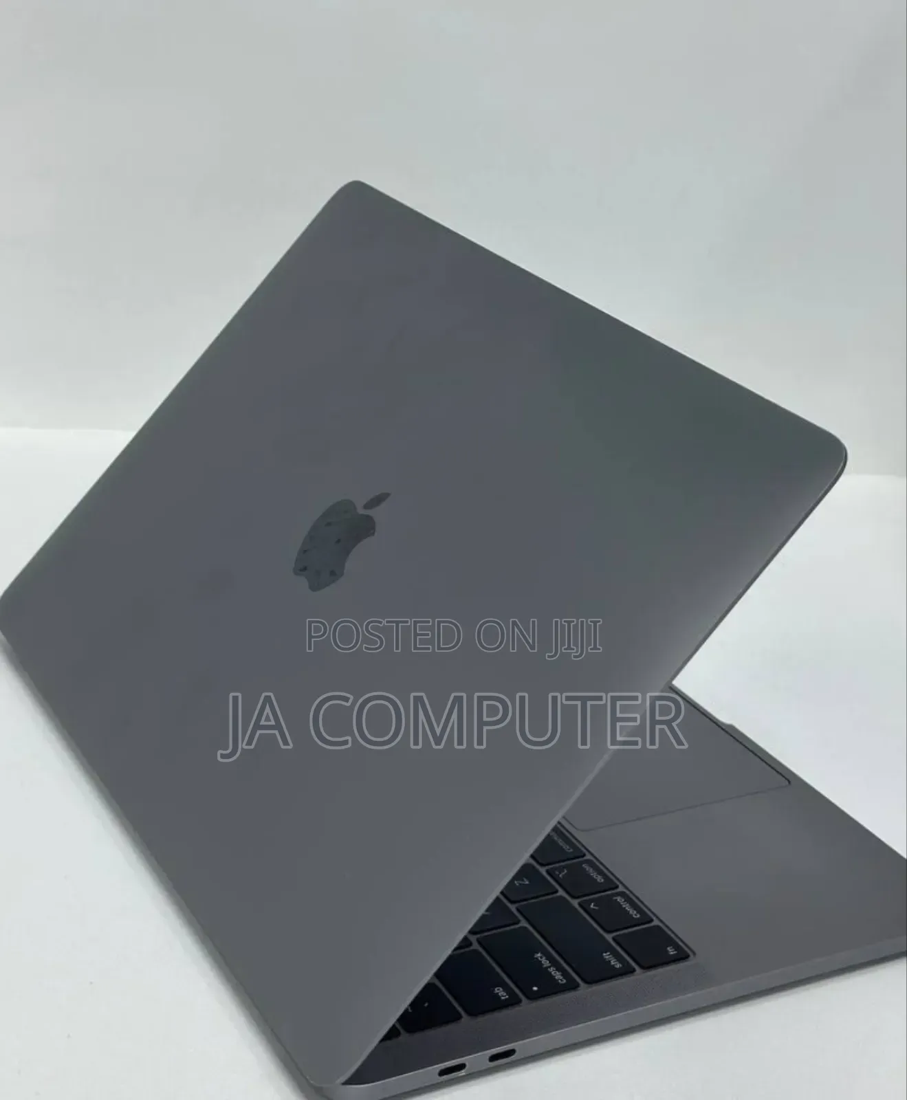 New Laptop Apple MacBook Pro 2018 8GB Intel Core I5 SSD 256GB