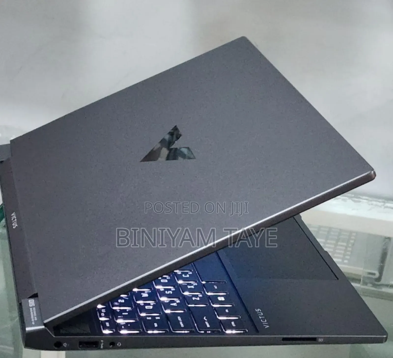 New Laptop HP Victus 15 8GB AMD Ryzen 5 SSD 512GB