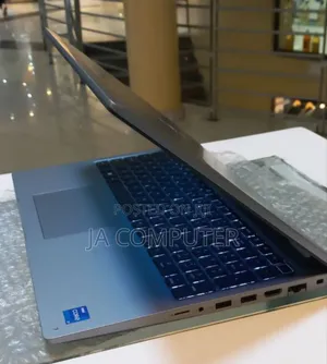 New Laptop Dell Latitude 5310 16GB Intel Core I7 SSD 512GB