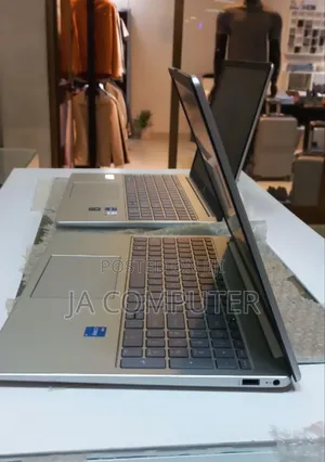 New Laptop HP Stream Notebook 8GB Intel Core I5 SSD 512GB