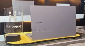 Photo - New Laptop Samsung Chromebook 3 11 16GB Intel Core I7 SSD 512GB