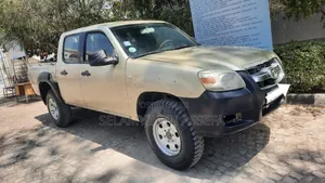 Mazda BT-50 2.5 TDi SLX 2010 Gold