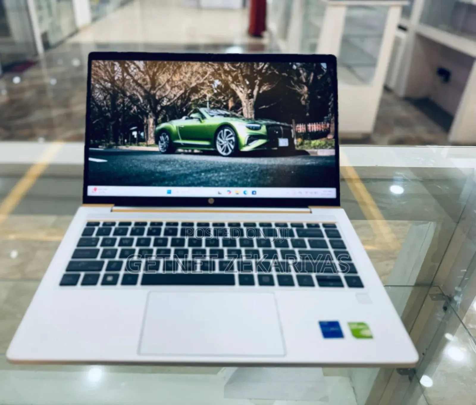 New Laptop HP 16GB Intel Core I7 SSD 1T