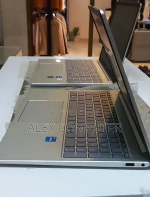 New Laptop HP Stream Notebook 8GB Intel Core I5 SSD 512GB