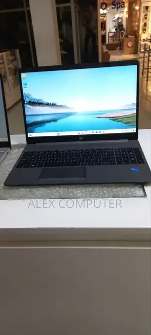 New Laptop HP Stream Notebook 8GB Intel Core I5 SSD 512GB