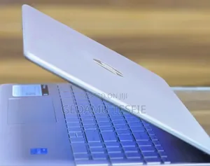 New Laptop HP 8GB Intel Core I3 SSD 256GB