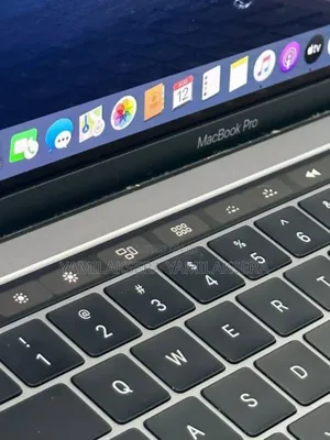 New Laptop Apple MacBook 2018 8GB Intel Core I5 SSD 256GB