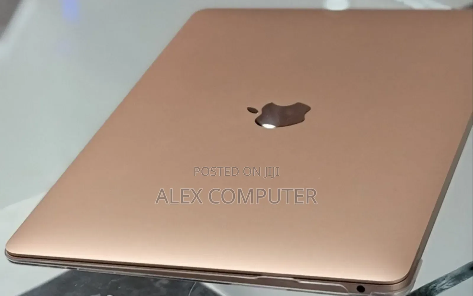 New Laptop Apple MacBook Air 2020 M1 8GB Apple M1 SSD 256GB