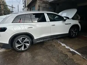 Volkswagen ID.6 2024 White