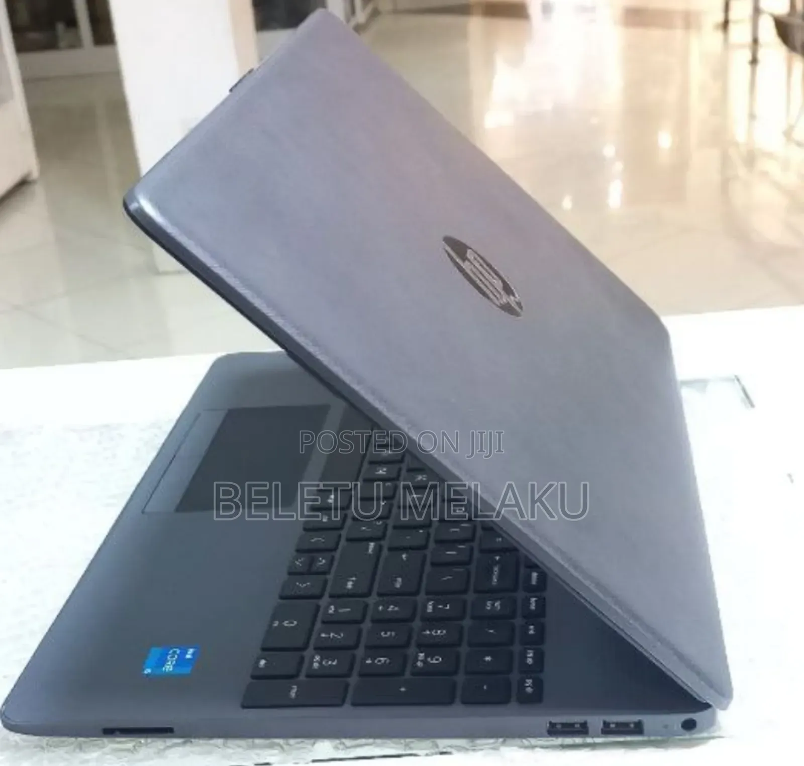 New Laptop HP 250 G8 8GB Intel Core i5 SSD 512GB