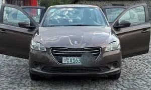 Photo - Peugeot 301 2014 Gray