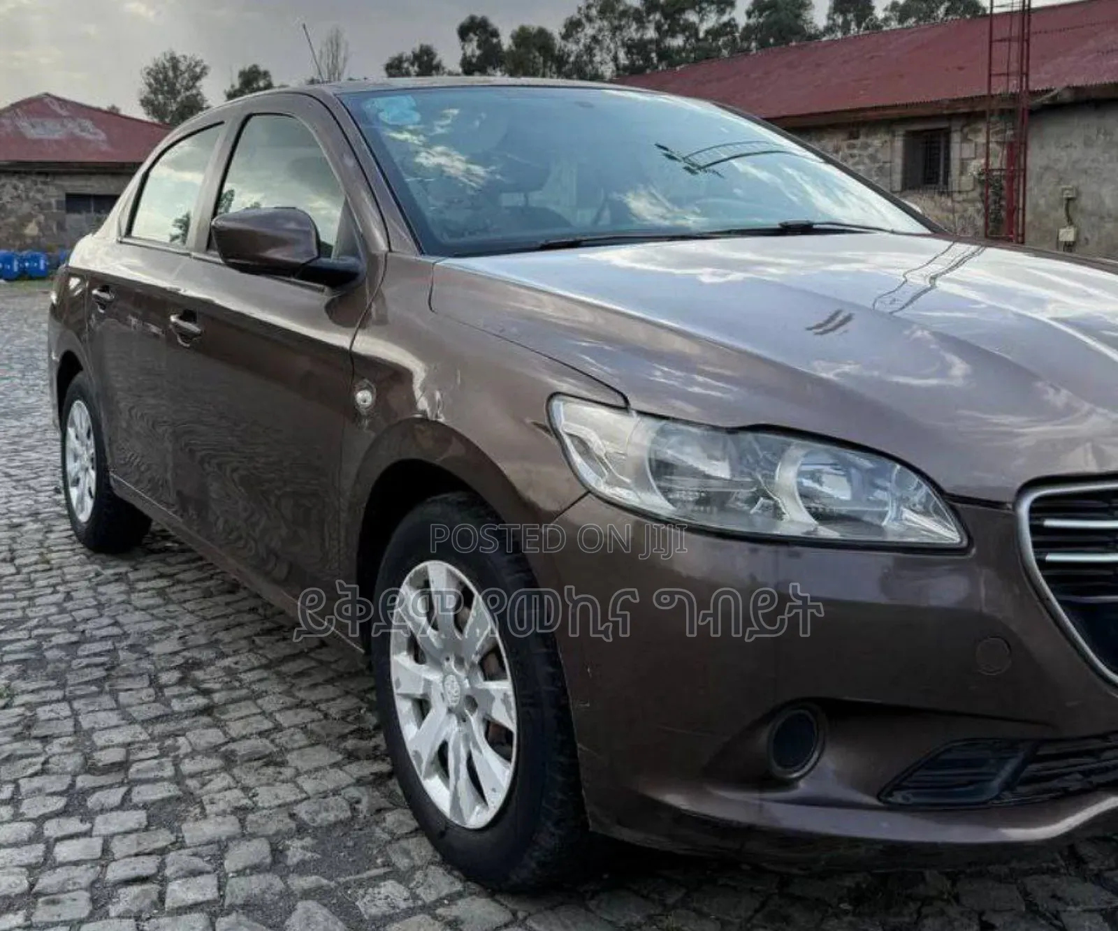Peugeot 301 2014 Gray