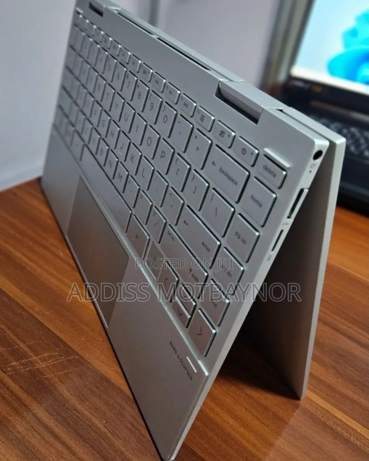 New Laptop HP Envy X360 8GB Intel Core I7 SSD 512GB