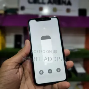 Apple iPhone 11 64 GB Red