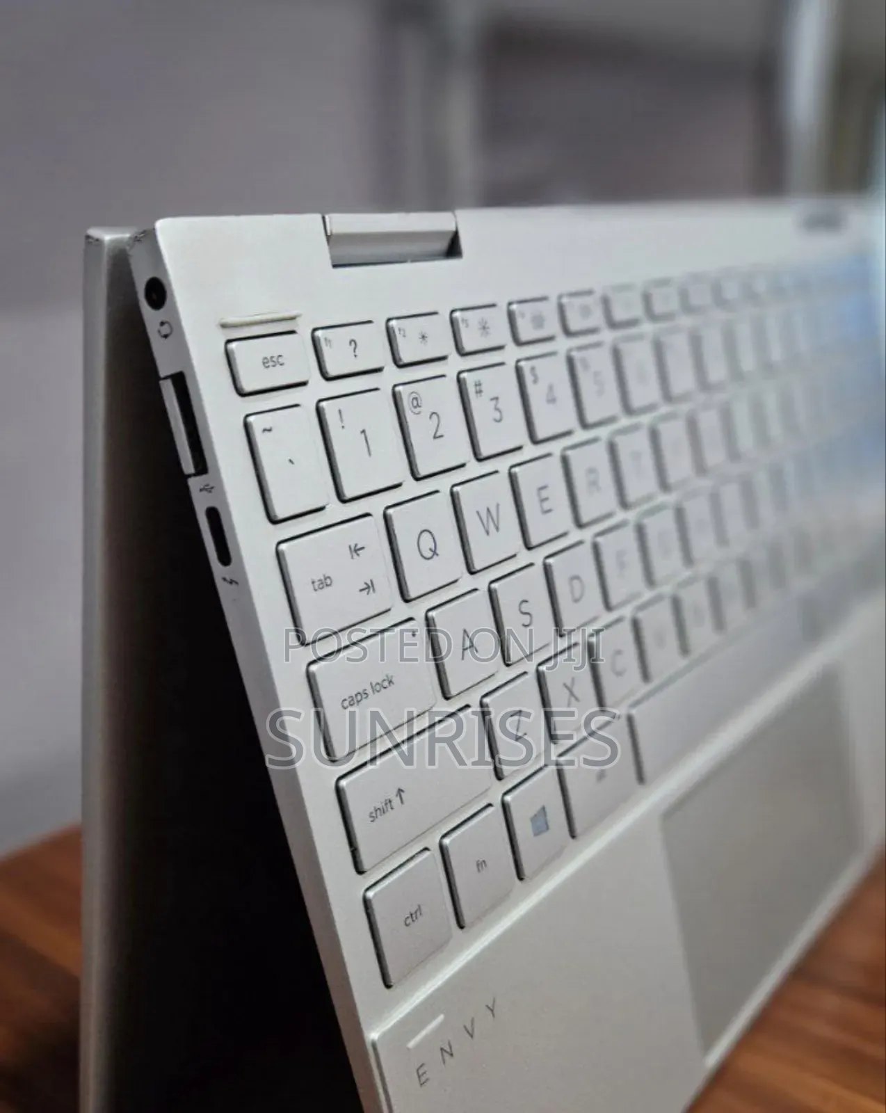 New Laptop HP Envy X360 8GB Intel Core I7 SSD 512GB